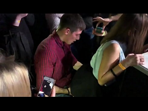 ❤️ Skutečný sex v ruském nočním klubu. Osmnáctiletá ruská dívka v análu a vagíně šuká v nočním klubu. Sex video u nás ❌️❤